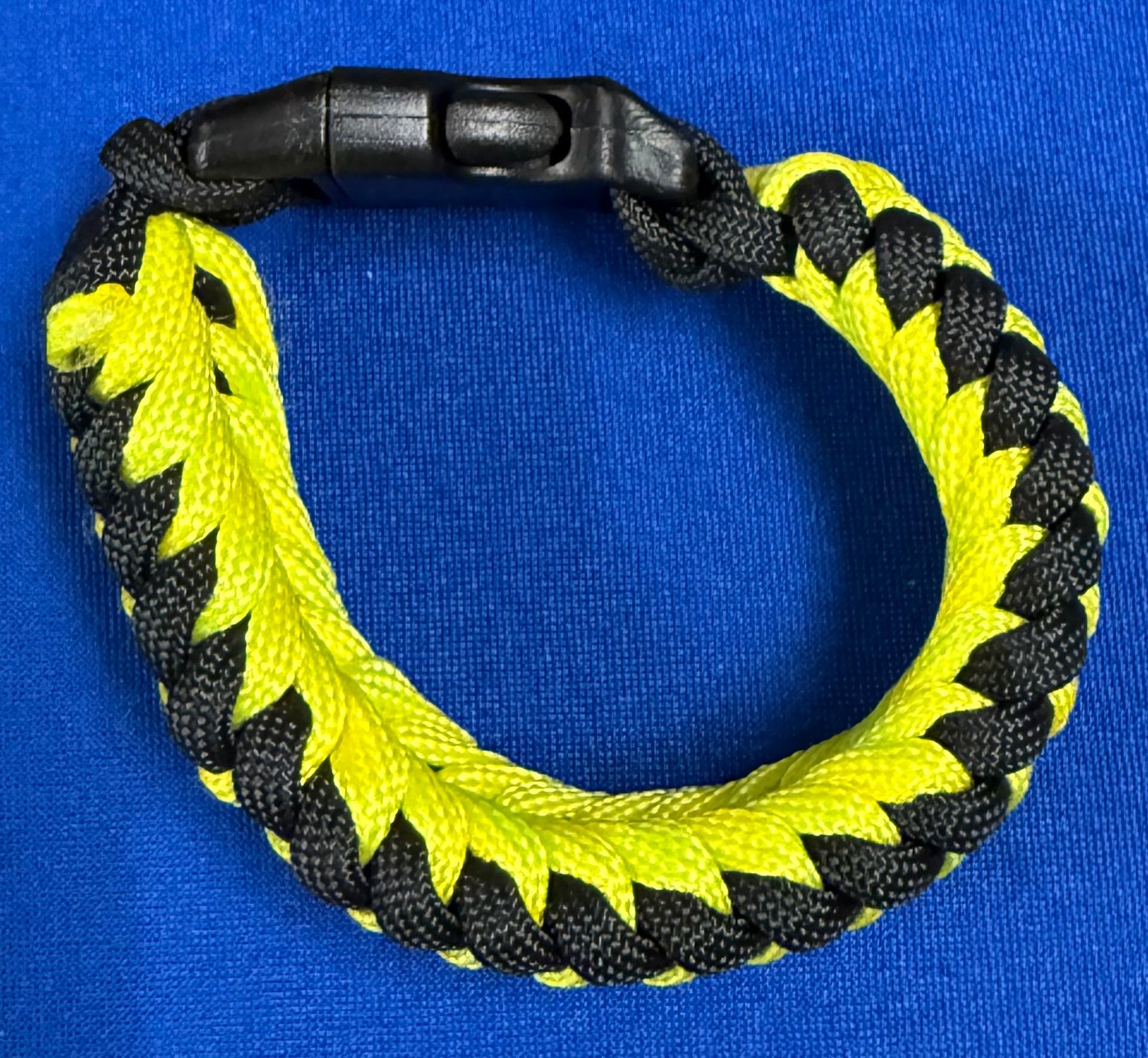 Bracelets - Paracord