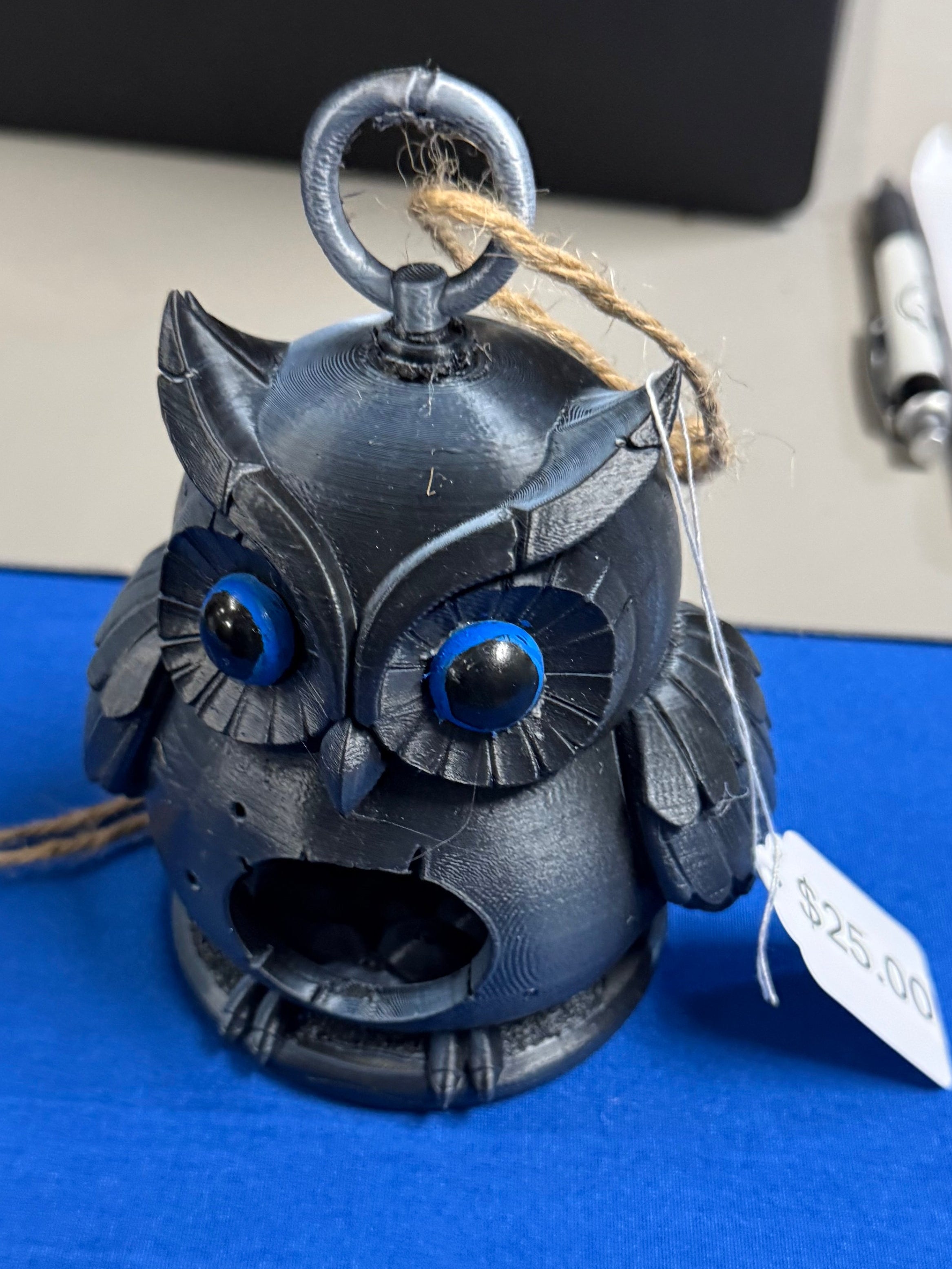 Birdhouse - (3D)